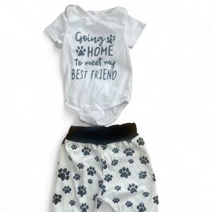 Going Home to Meet My Best Friend”Paw Print Onesie + Pants – 100% Cotton